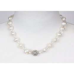 100-27  47 cm Potatoe pearls with crystal glass