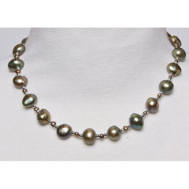 47 cm Potatoe pearls lux Design dust green P#37