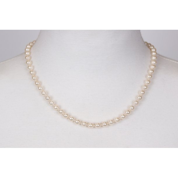 100-48 Queen 47 cm shellpearl pearl 6 mm ST#204 Off White