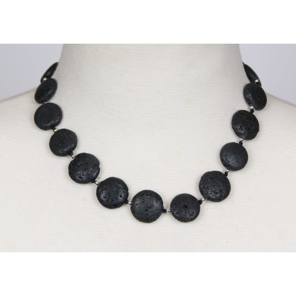 lava 22 mm flat round necklace