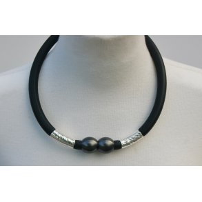 45 cm)Black/silver simpel design