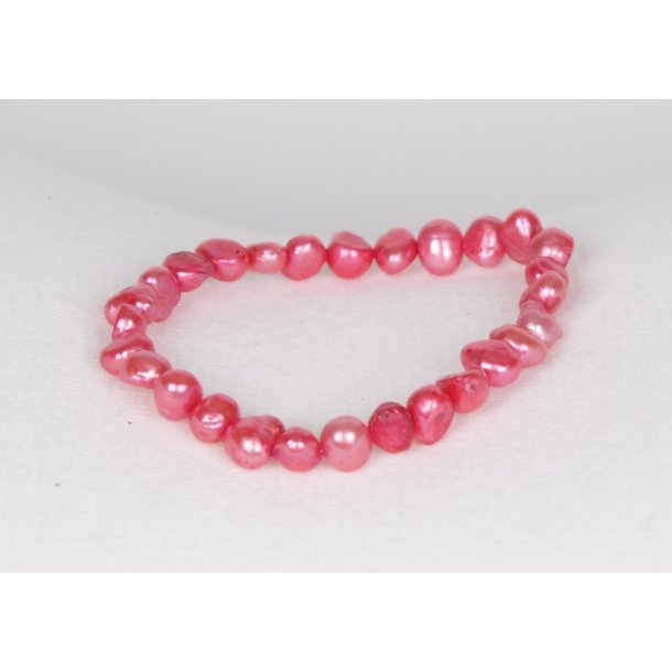 Peach perals bracelet Red P#08