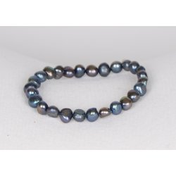 Peach perals bracelet