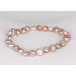Peach perals bracelet