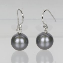 400-61 Queen hang earrings shellpearl 8 mm