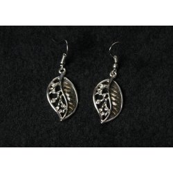 leaf with haff black Hang earrings