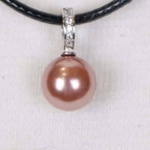  425-50 Queen shellpearl pearl 12 mm Charm