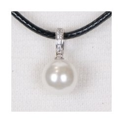  425-50 Queen shellpearl pearl 12 mm Charm