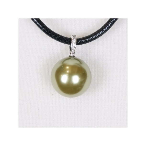 425-52 Queen shellpearl pearl 22 mm Charm ST #217 Mint Green