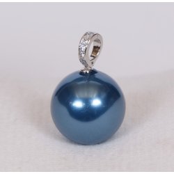 425-52 Queen shellpearl pearl 22 mm Charm