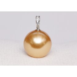 425-52 Queen shellpearl pearl 22 mm Charm
