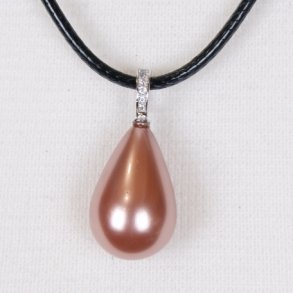 425-53 Queen Drop shellpearl pearl 16 x 25 mm Charm