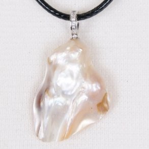 freshwater pearl design form ca 30 mm