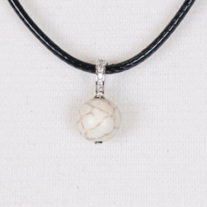 Queen White Stone pearl 12 mm