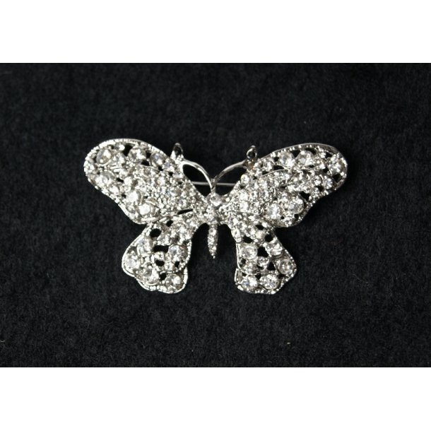 Brooch butterfly with diamonds