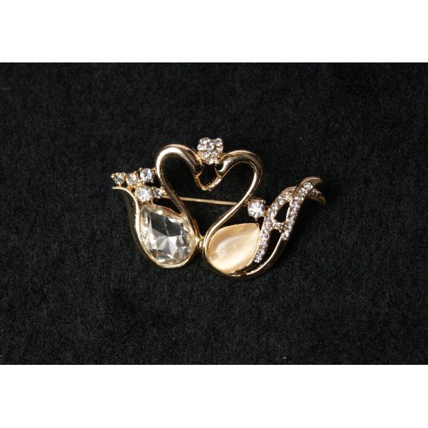 Brooch Heart with romance