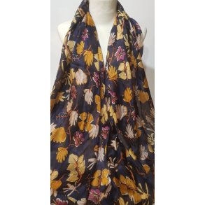 Blue with colored leaves	180 x 110 cm      100% Silke