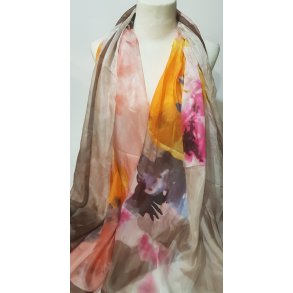 earth brown black pink	180 x 110 cm      100% Silke